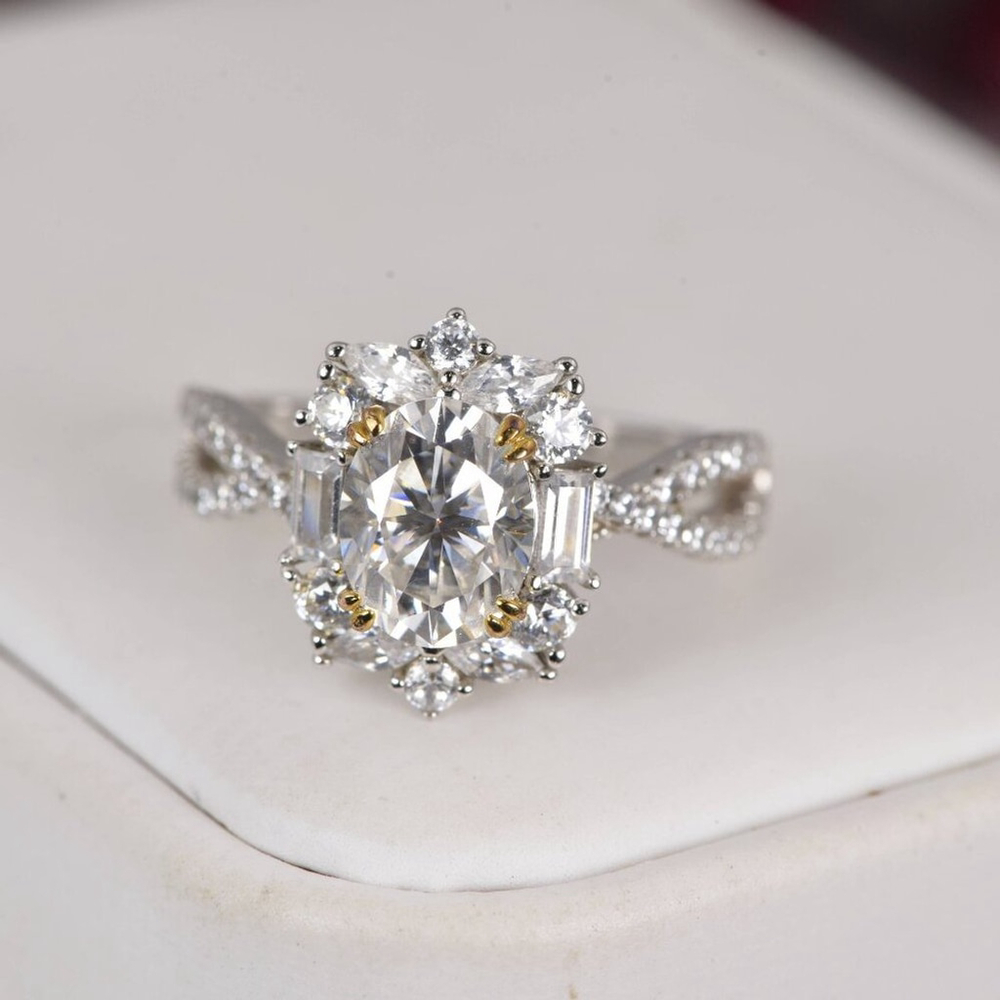 Moissanite 2.0ct Oval Cut Engagement Ring 925